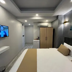 White Palace Halic Апарт-отель